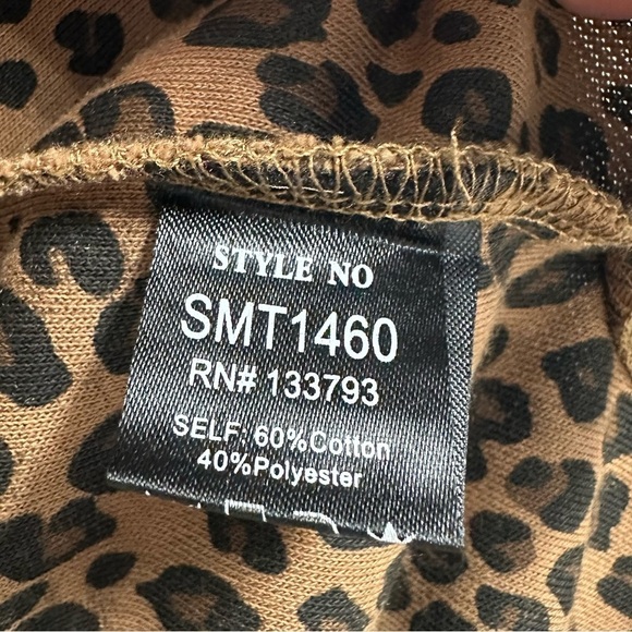 POL Sweater Animal Print Brown Oversized V-Neck Leopard Cheetah Boho Size Medium - Picture 7 of 7